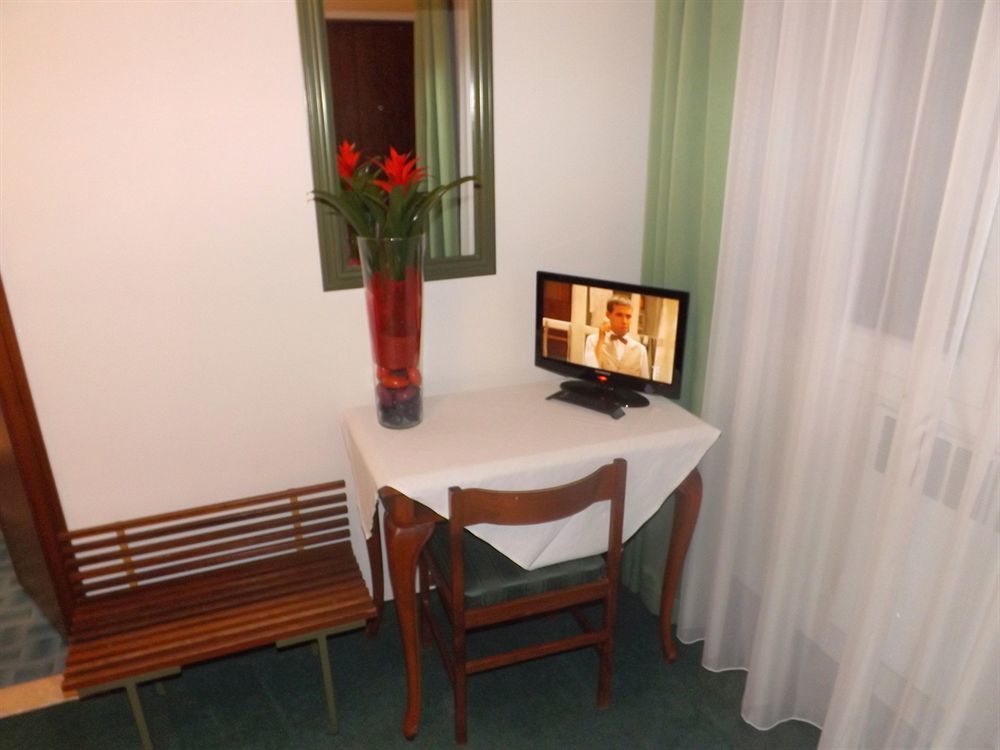 Hotel Roncobilaccio Roncobillaccio Εξωτερικό φωτογραφία